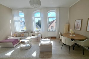Renovierte 3-Zimmer-Wohnung mit Balkon im 1. OG in Bremerhaven-Lehe!