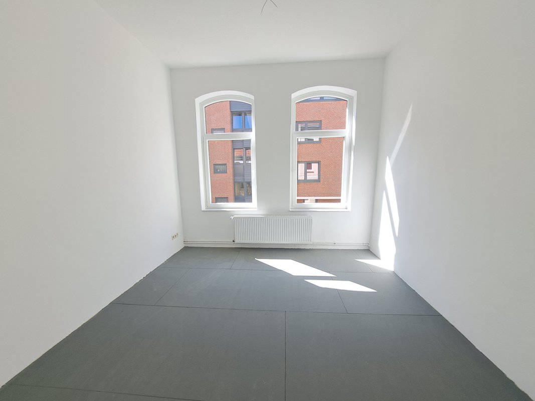 Erstbezug! Modernisierte 4-Zimmer-Wohnung mit Balkon und Dusche in Bremerhaven-Lehe!