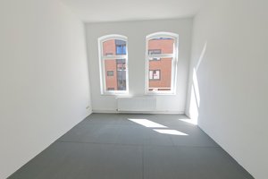 Erstbezug! Modernisierte 4-Zimmer-Wohnung mit Balkon und Dusche in Bremerhaven-Lehe!