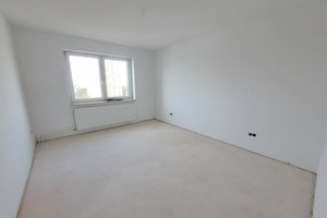 Mit Fahrstuhl, Hafenblick & verglastem Balkon! Renovierte 4-Zimmer-Wohnung in Bremerhaven-Lehe!