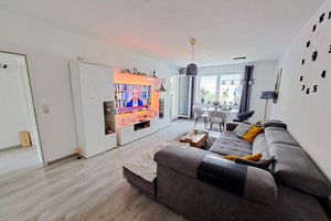 Für Senioren! Mit Aufzug! 3-Zimmer-Wohnung mit Wintergarten und ebenerdiger Dusche in Bremerhaven Lehe!