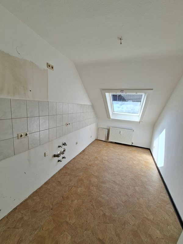 2-Zimmer-Wohnung mit Dusche und Badewanne in Bremerhaven-Lehe!