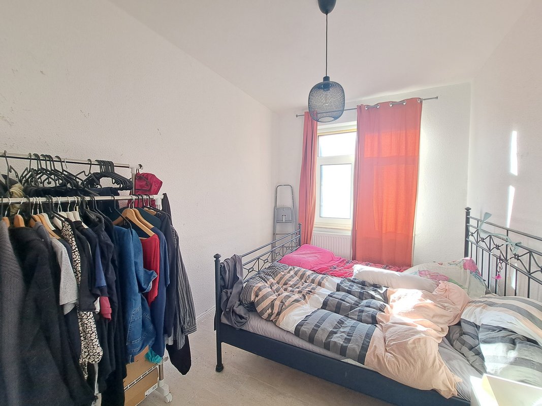 Kleine 4-Zimmer-Wohnung mit Balkon in Bremerhaven-Geestemünde