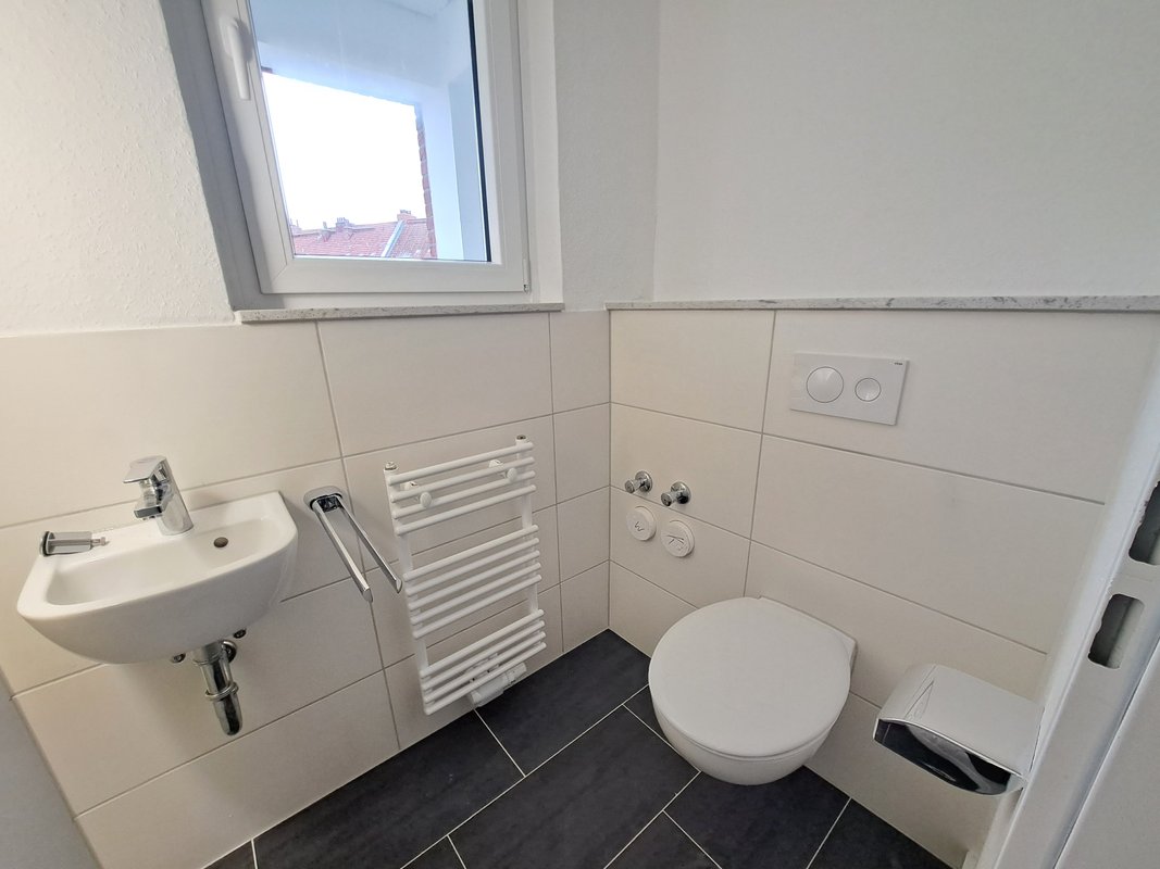 Frisch modernisierte 3 1/2-Zimmer-Wohnung mit Balkon in Bremerhaven-Lehe!