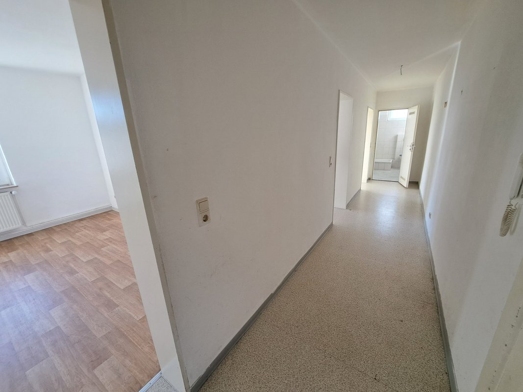 Großzügige 2-Zimmer-Wohnung in Bremerhaven-Geestemünde