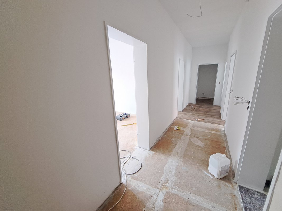 Modernisierte 3-Zimmer-Wohnung mit Balkon in Bremerhaven-Geestemünde