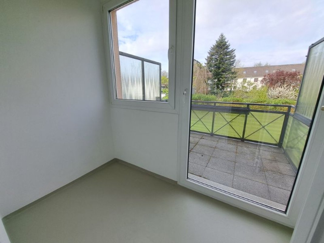 Renovierte 3-Zimmer-Wohnung mit Balkon in Bremerhaven-Lehe!