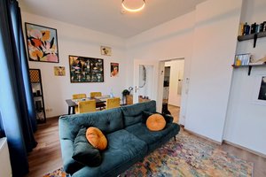 Renovierte 3-Zimmer-Wohnung mit Balkon und Dusche inkl. Altbaucharme in Bremerhaven-Lehe!