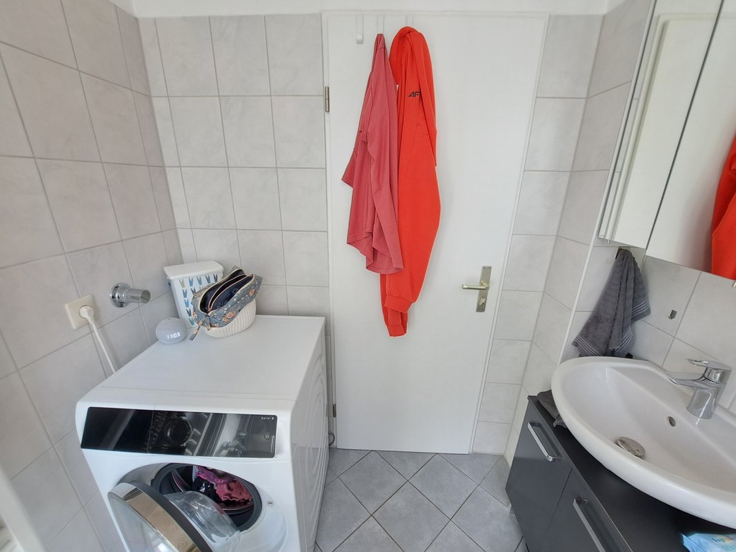Für Senioren! Mit Aufzug! 3-Zimmer-Wohnung mit Wintergarten und ebenerdiger Dusche in Bremerhaven Lehe!