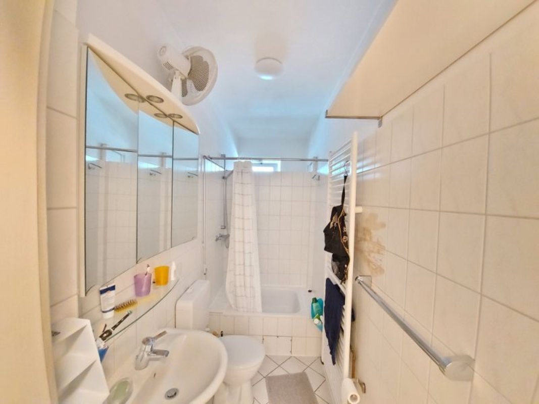 Große 3-Zimmer-Wohnung mit Balkon in Bremerhaven-Geestemünde!