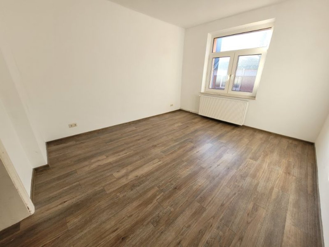 Mit Balkon! Gepflegte 3-Zimmer-Wohnung in Bremerhaven-Geestemünde!