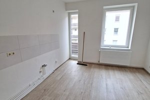 Modernisierte 3-Zimmer-Wohnung mit Balkon in Bremerhaven-Geestemünde!