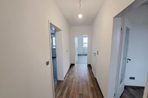 2-Zimmer-Wohnung mit Fahrstuhl und toller Aussicht in Bremerhaven-Lehe!