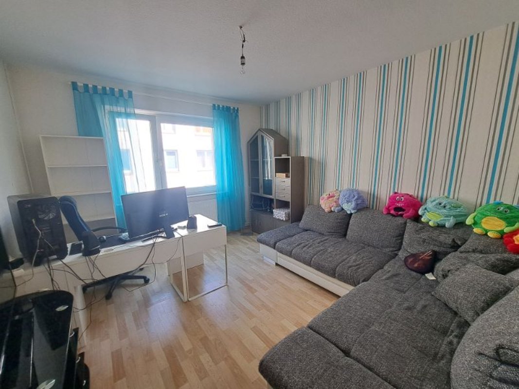 2-Zimmer-Wohnung mit Badewanne im 1. OG in Bremerhaven-Lehe!