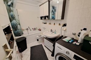 2-Zimmer-Wohnung Hochparterre mit Balkon in Bremerhaven-Lehe!