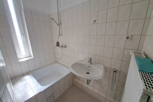 Kleine, gepflegte 2-Zimmer-Wohnung mit Balkon in Bremerhaven-Geestemünde
