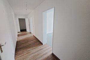 Modernisierte 3-Zimmer-Wohnung in zentraler Lage in Bremerhaven-Geestemünde