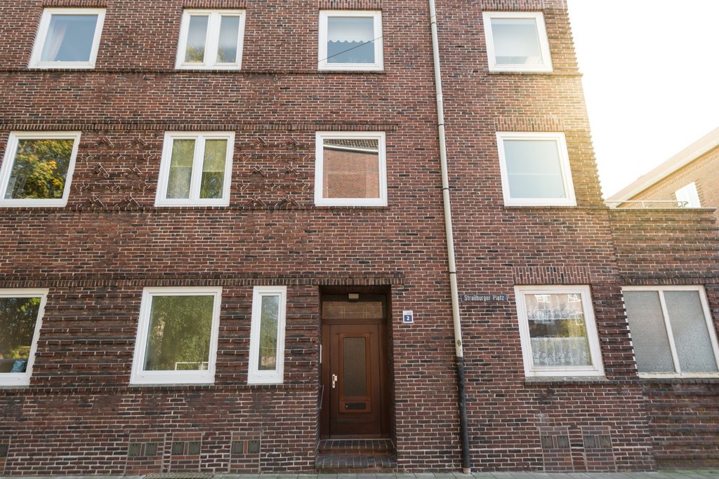 Große 2-Zimmer-Wohnung mit Balkon in zentraler Lage zum Hauptbahnhof Bremerhaven