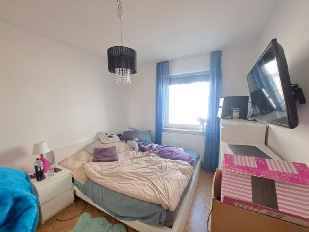 2-Zimmer-Wohnung mit Badewanne im 1. OG in Bremerhaven-Lehe!