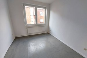 2-Zimmer-Wohnung mit Dusche und großem Balkon in Bremerhaven-Lehe!