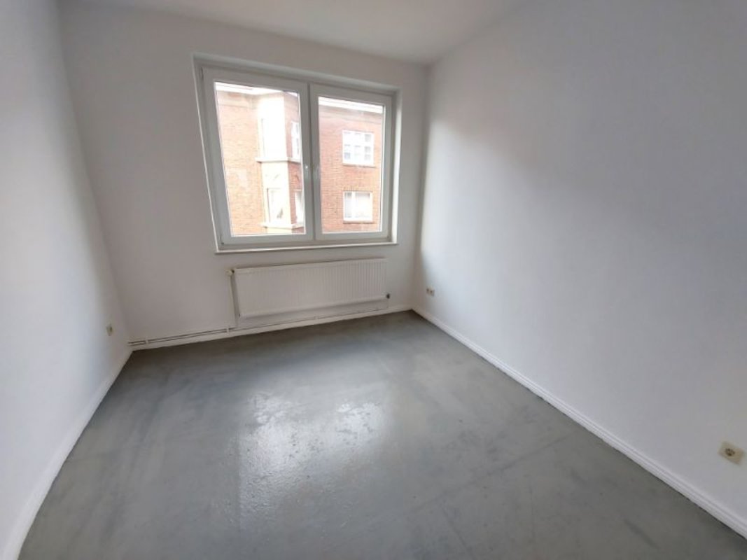 2-Zimmer-Wohnung mit Dusche und großem Balkon in Bremerhaven-Lehe!