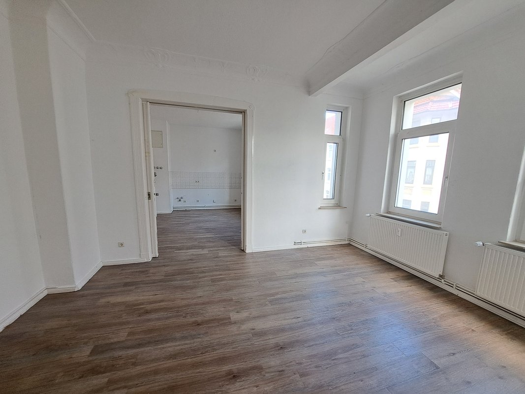 Große 3-Zimmer-Wohnung mit Balkon in Bremerhaven-Lehe!