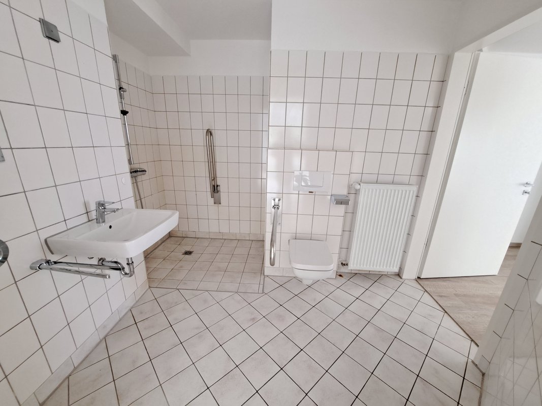 Nur mit WBS! 3-Zimmer-Wohnung mit Aufzug, Balkon und barrierefreier Dusche in Bremerhaven!