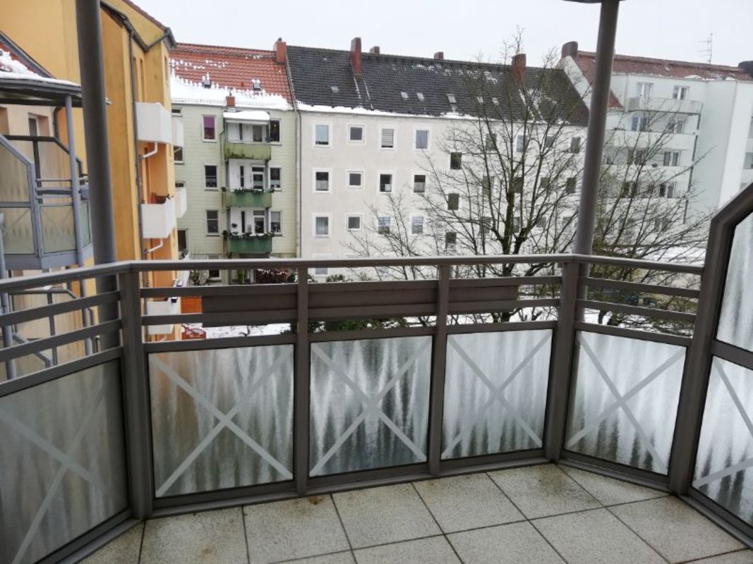 Renovierte 2-Zimmer-Wohnung mit Balkon in Bremerhaven-Geestemünde