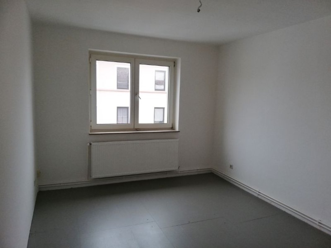 Renovierte 2-Zimmer-Wohnung mit Balkon in Bremerhaven-Geestemünde
