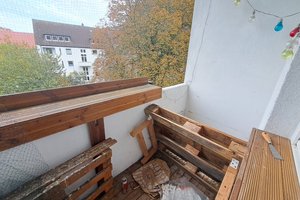 3-Zimmer-Wohnung mit Balkon für Sportliche in Bremerhaven-Geestemünder