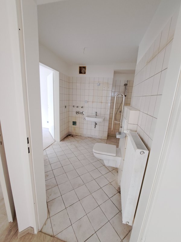 Nur mit WBS! 3-Zimmer-Wohnung mit Aufzug, Balkon und barrierefreier Dusche in Bremerhaven!