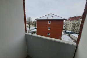 Frisch modernisierte 3 1/2-Zimmer-Wohnung mit Balkon in Bremerhaven-Lehe!