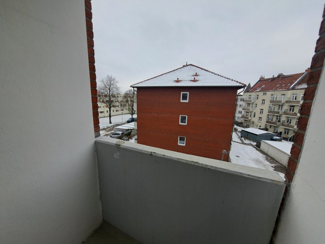 Frisch modernisierte 3 1/2-Zimmer-Wohnung mit Balkon in Bremerhaven-Lehe!