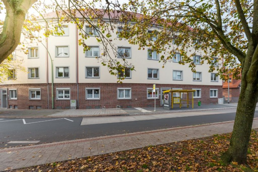 Mit Wintergarten! Große 4-Zimmer Wohnung in Bremerhaven-Lehe!