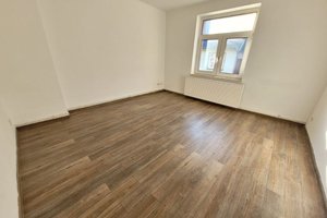 Mit Balkon! Gepflegte 3-Zimmer-Wohnung in Bremerhaven-Geestemünde!