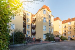 3-Zimmer-Wohnung mit Duschbad und 2 Balkonen in Bremerhaven