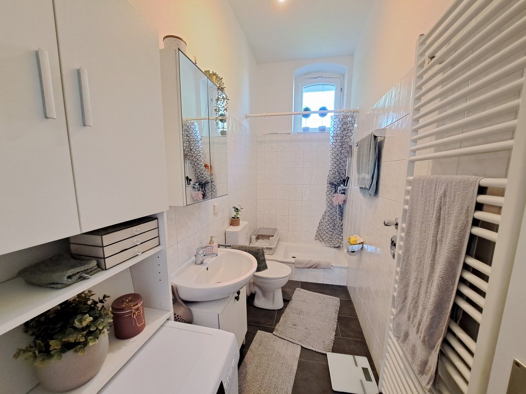 Renovierte 3-Zimmer-Wohnung mit Balkon im 1. OG in Bremerhaven-Lehe!