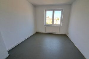 Frisch renovierte große 3-Zimmer-Wohnung mit Balkon und Wannenbad in Bremerhaven!
