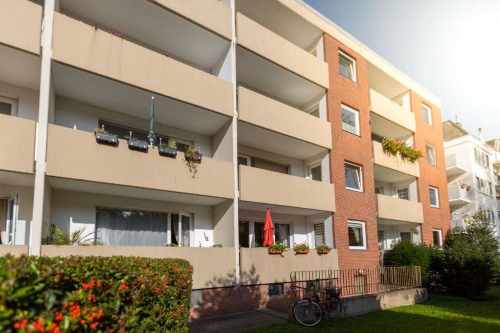Helle 3-Zimmer-Wohnung in Bremerhaven mit Badewanne und Balkon!