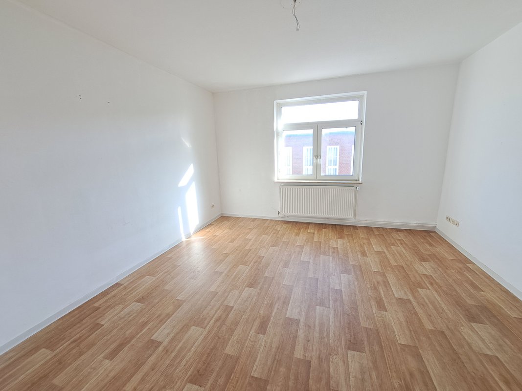 Großzügige 2-Zimmer-Wohnung in Bremerhaven-Geestemünde