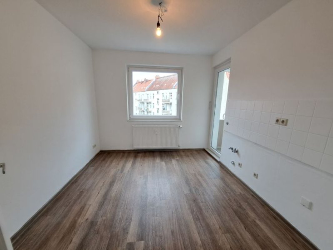 Helle 3-Zimmer-Wohnung in Bremerhaven mit Badewanne und Balkon!