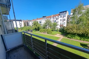 Erstbezug! Modernisierte 4-Zimmer-Wohnung mit Balkon und Dusche in Bremerhaven-Lehe!