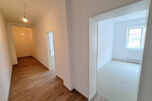 Modernisierte 2-Zimmer-Wohnung mit Terrasse in Bremerhaven-Geestemünde!