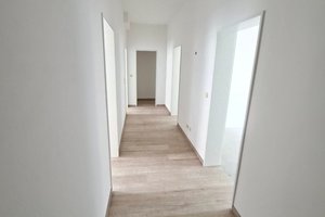 Modernisierte 3-Zimmer-Wohnung mit Balkon in Bremerhaven-Geestemünde!