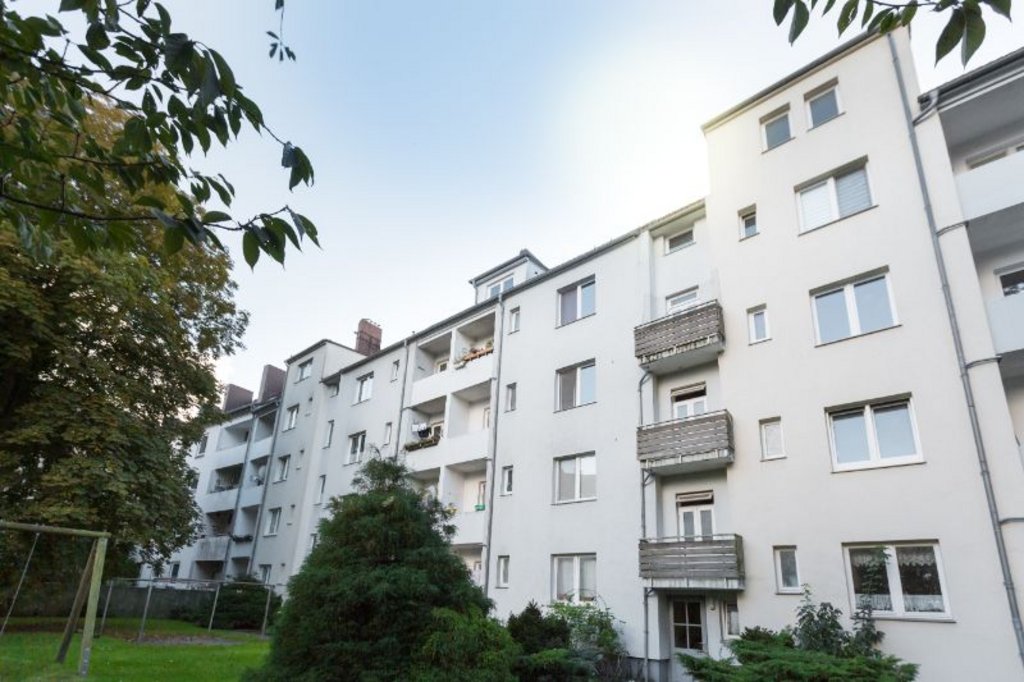 3-Zimmer-Wohnung mit Balkon für Sportliche in Bremerhaven-Geestemünder