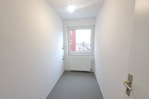 Frisch modernisierte 3 1/2-Zimmer-Wohnung mit Balkon in Bremerhaven-Lehe!