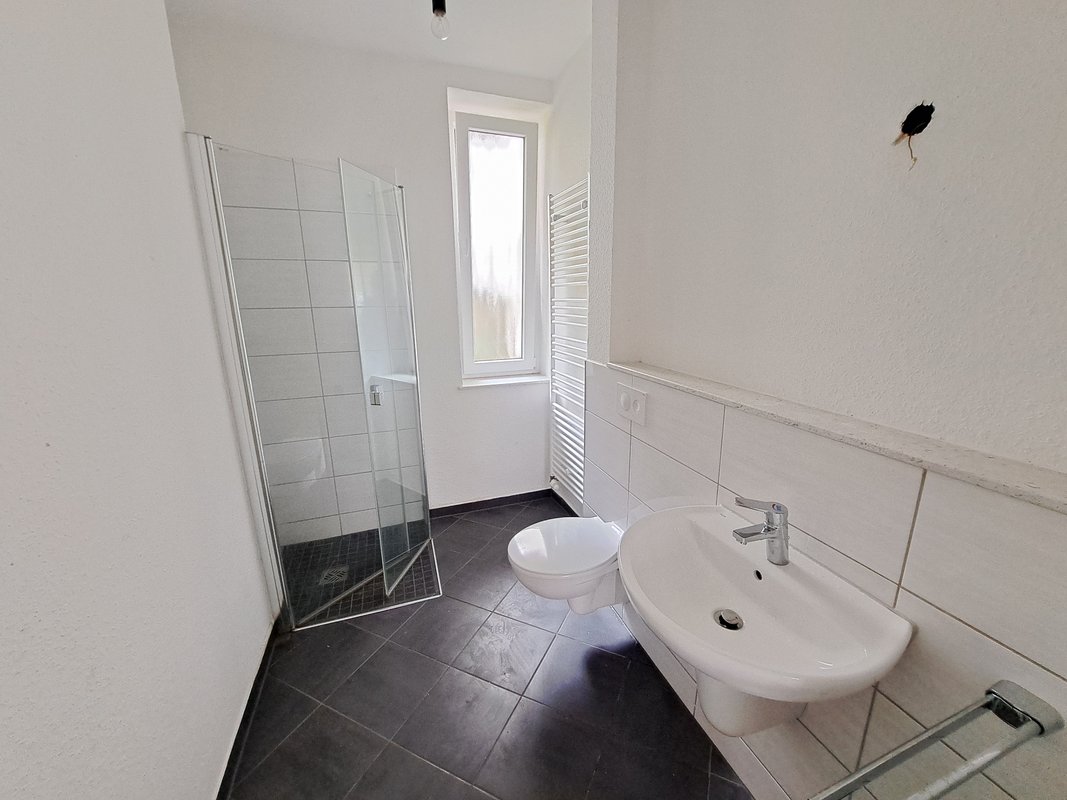Modernisierte 2-Zimmer-Wohnung mit Terrasse in Bremerhaven-Geestemünde!