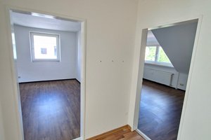 2-Zimmer-Wohnung mit Dusche und Badewanne in Bremerhaven-Lehe!