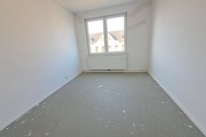 Große 4-Zimmer-Wohnung mit Balkon in Bremerhaven-Lehe!