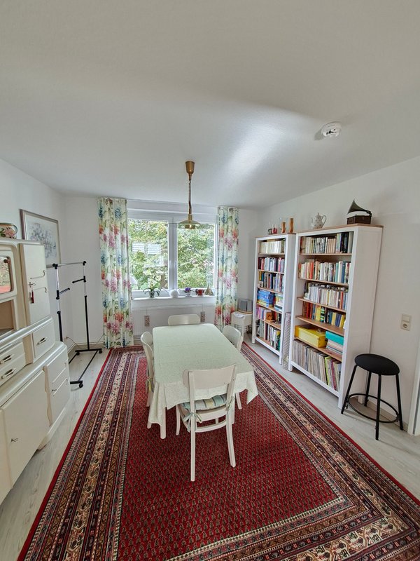 Mit Wintergarten! Große 4-Zimmer Wohnung in Bremerhaven-Lehe!